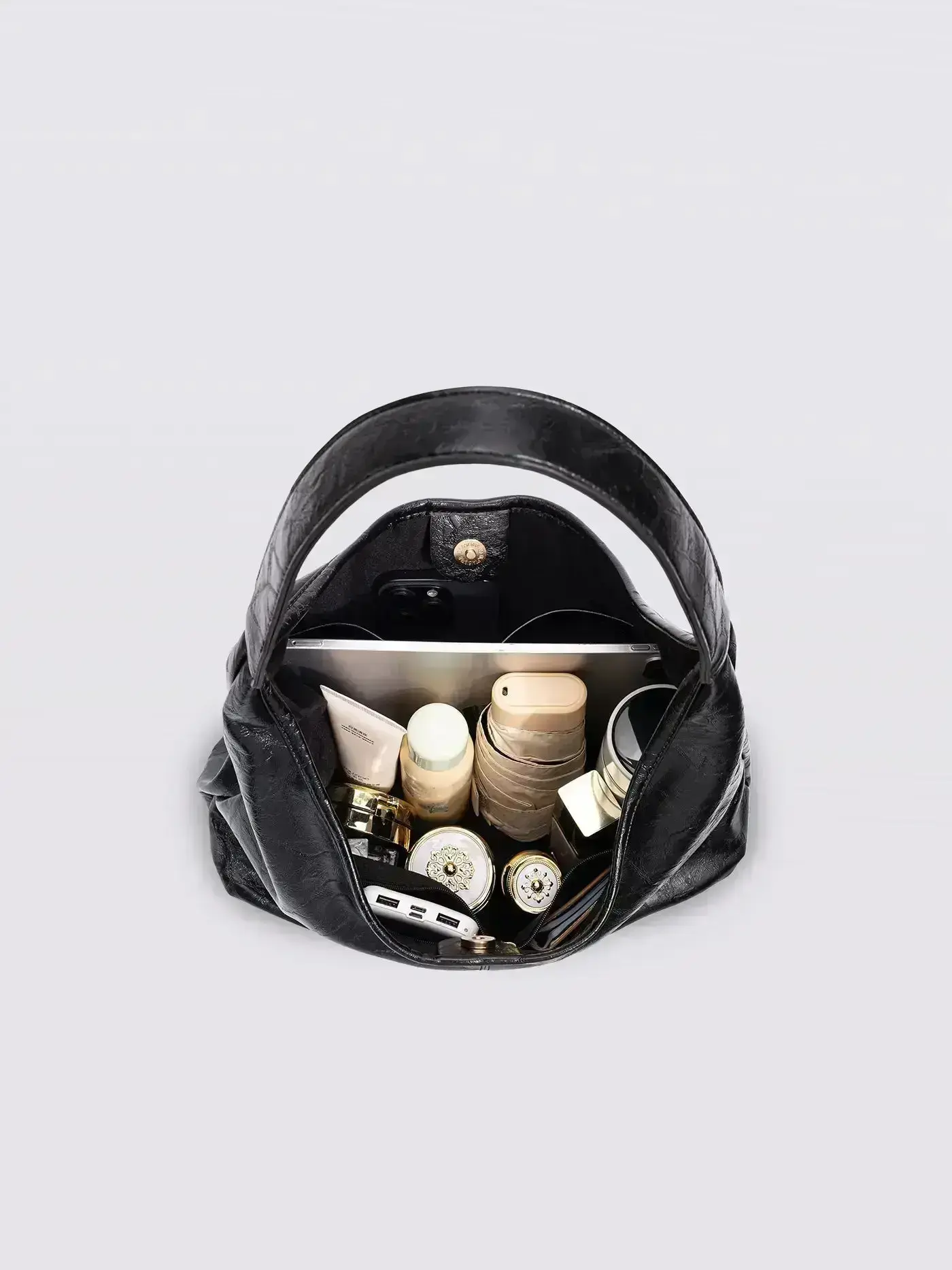 Scarlett Distressed Leather Tote Noirvere