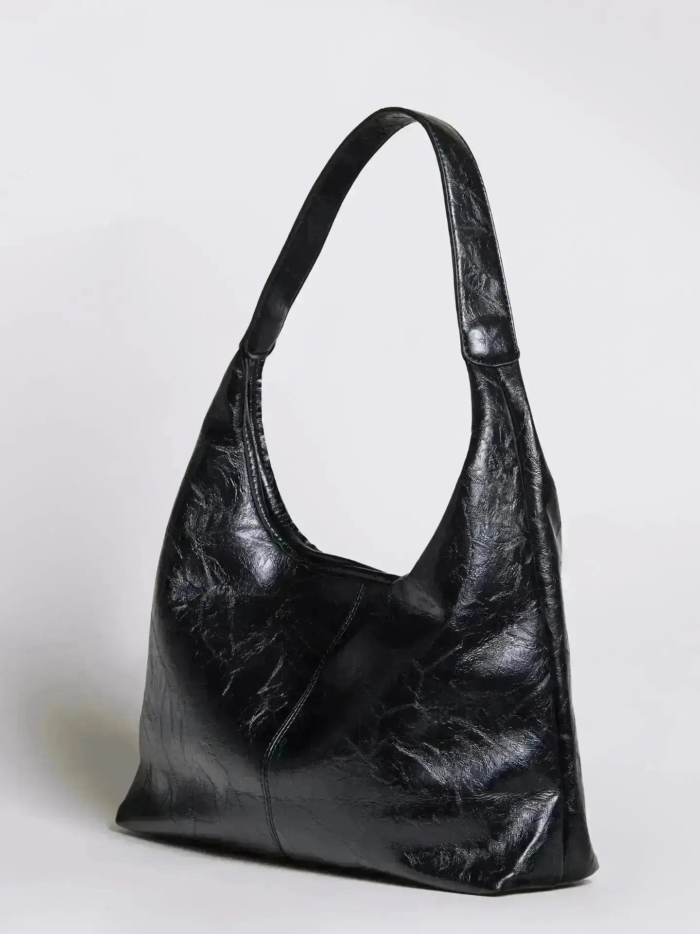 Scarlett Distressed Leather Tote Noirvere